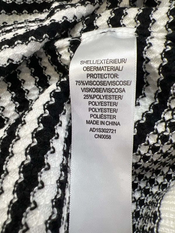 Adrianna Papell Women's Black/White Textured Scalloped Short Sleeve Sweater - XL image 4