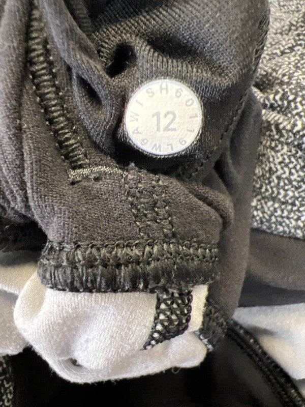 Lululemon Women's Black/Gray Still Mind High Rise Cropped Leggings - 12 image 3