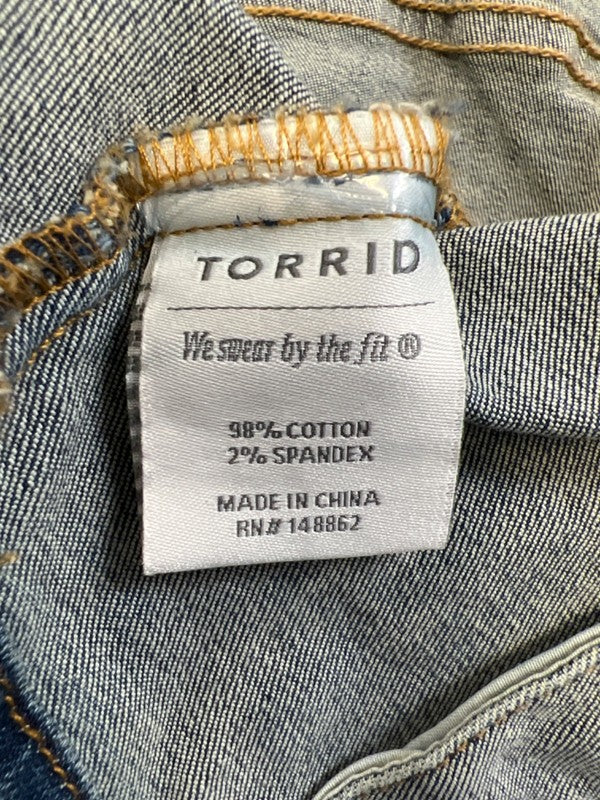 Torrid Women's Medium Wash Denim Jean Jacket - Plus 0 image 4