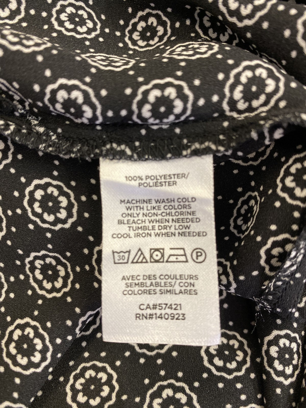 LOFT Women’s Black Pleated Front Ruffle Cap Sleeve Blouse - S