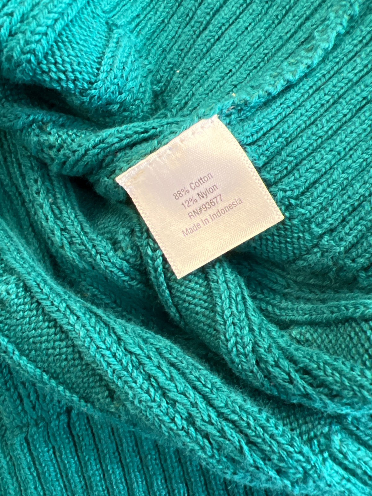 St.Johns Bay Women’s Blue Cable Knit Long Sleeve V-Neck Sweater - L