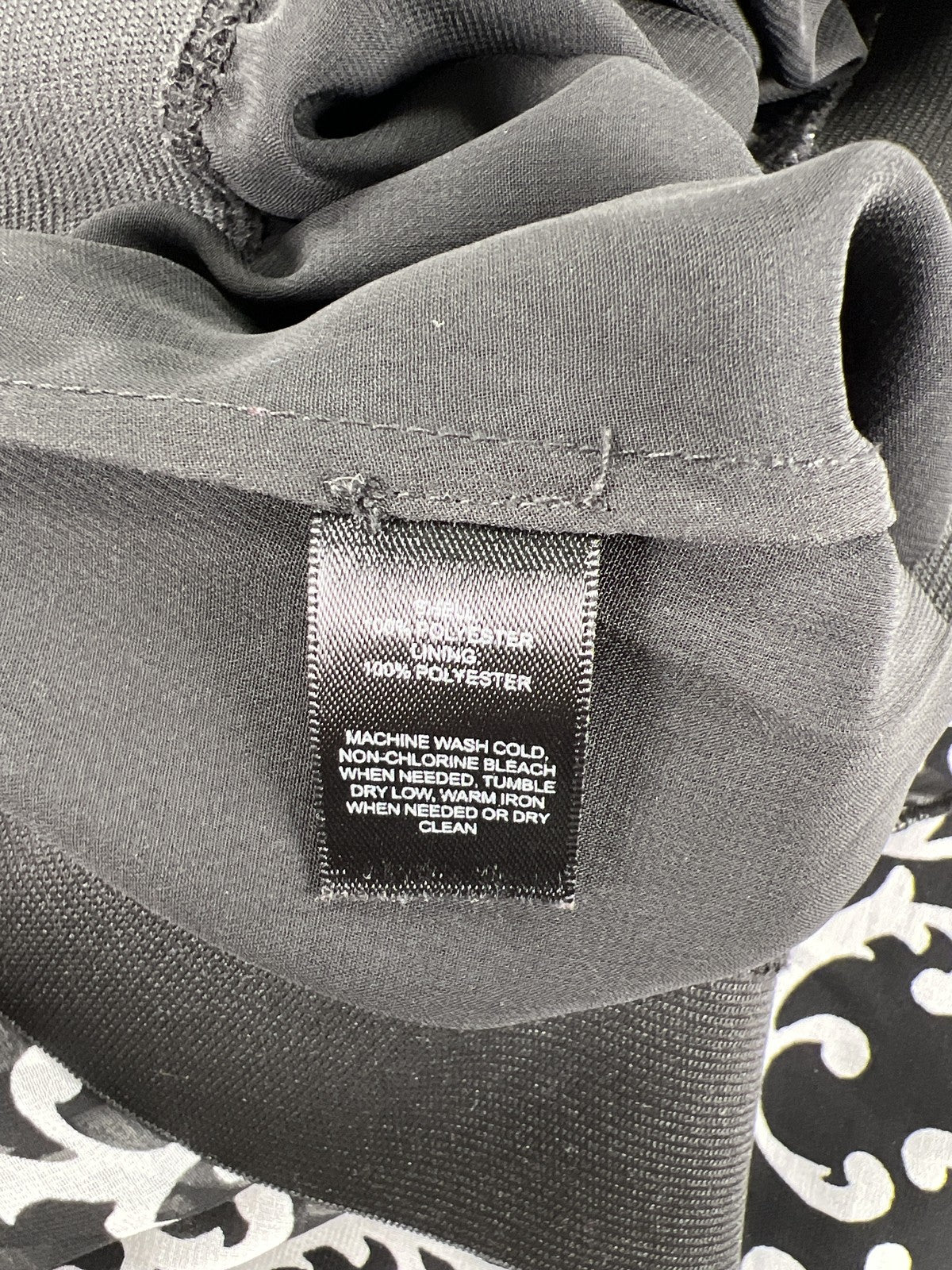 White House Black Market Women’s Black Floral Tiered Skirt - M