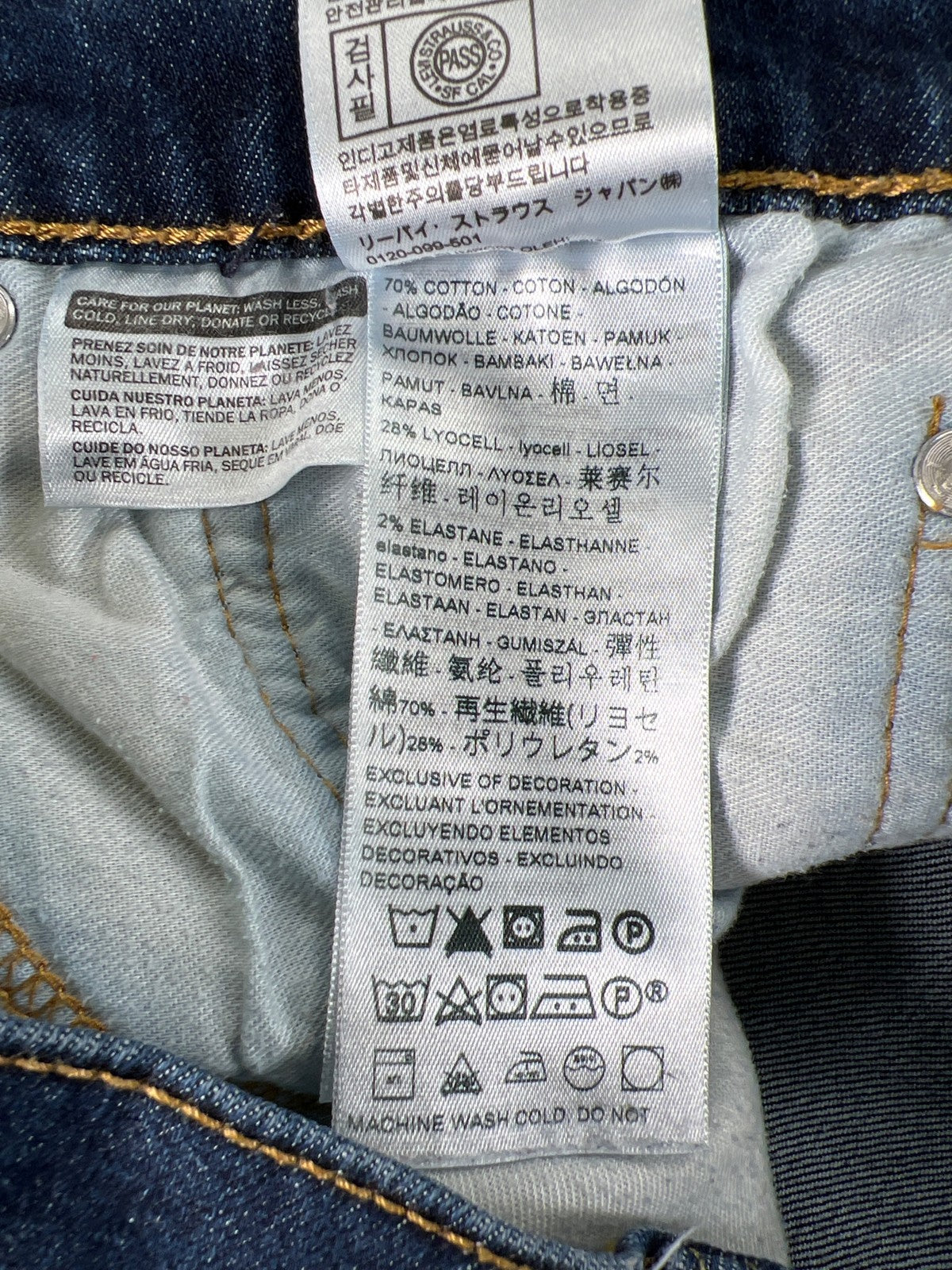 Levi’s Men’s Dark Wash 511 Slim Fit Denim Jeans - 34x30