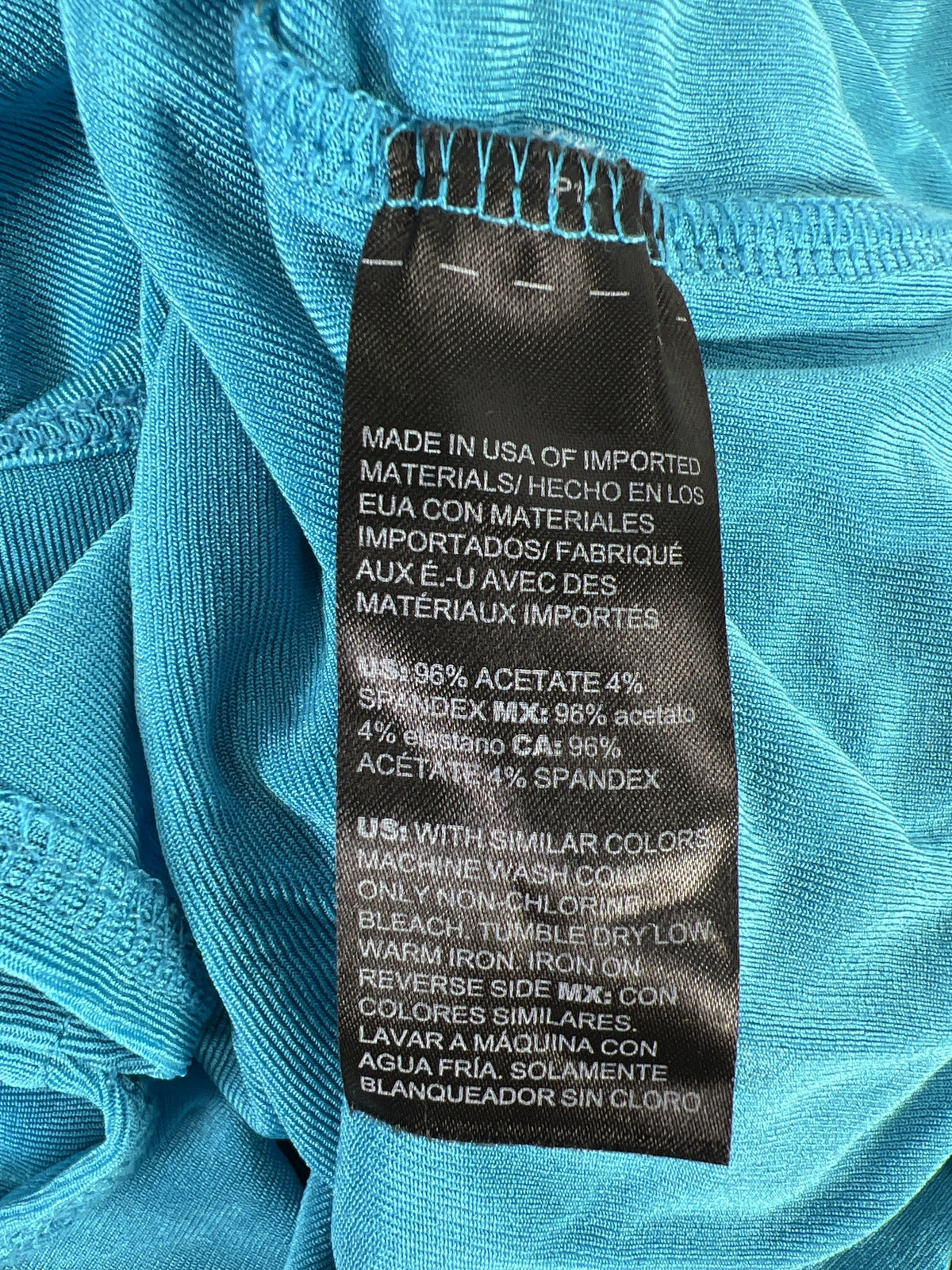 Co’s Travelers Women’s Blue Short Sleeve V-Neck Shirt - 2/US 12