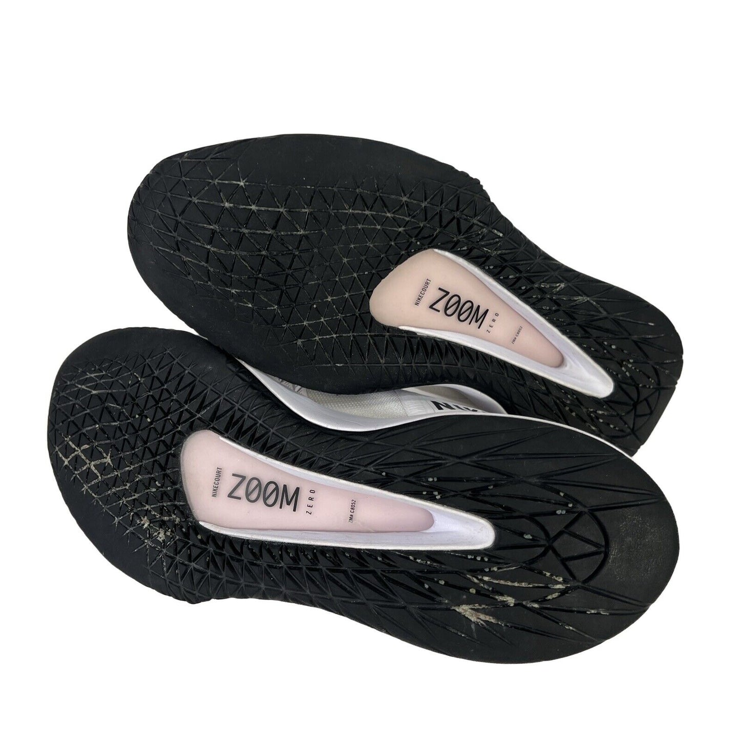 Nike Women's White/Pink Zero Zoom Court Athletic Shoes - 6.5
