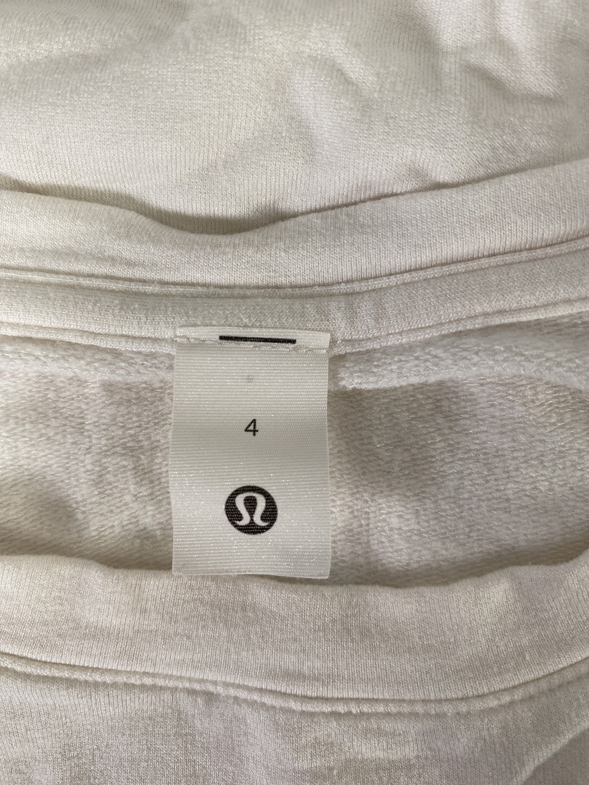 Lululemon Women’s White/Ivory Long Sleeve Crewneck Shirt - 4/XS