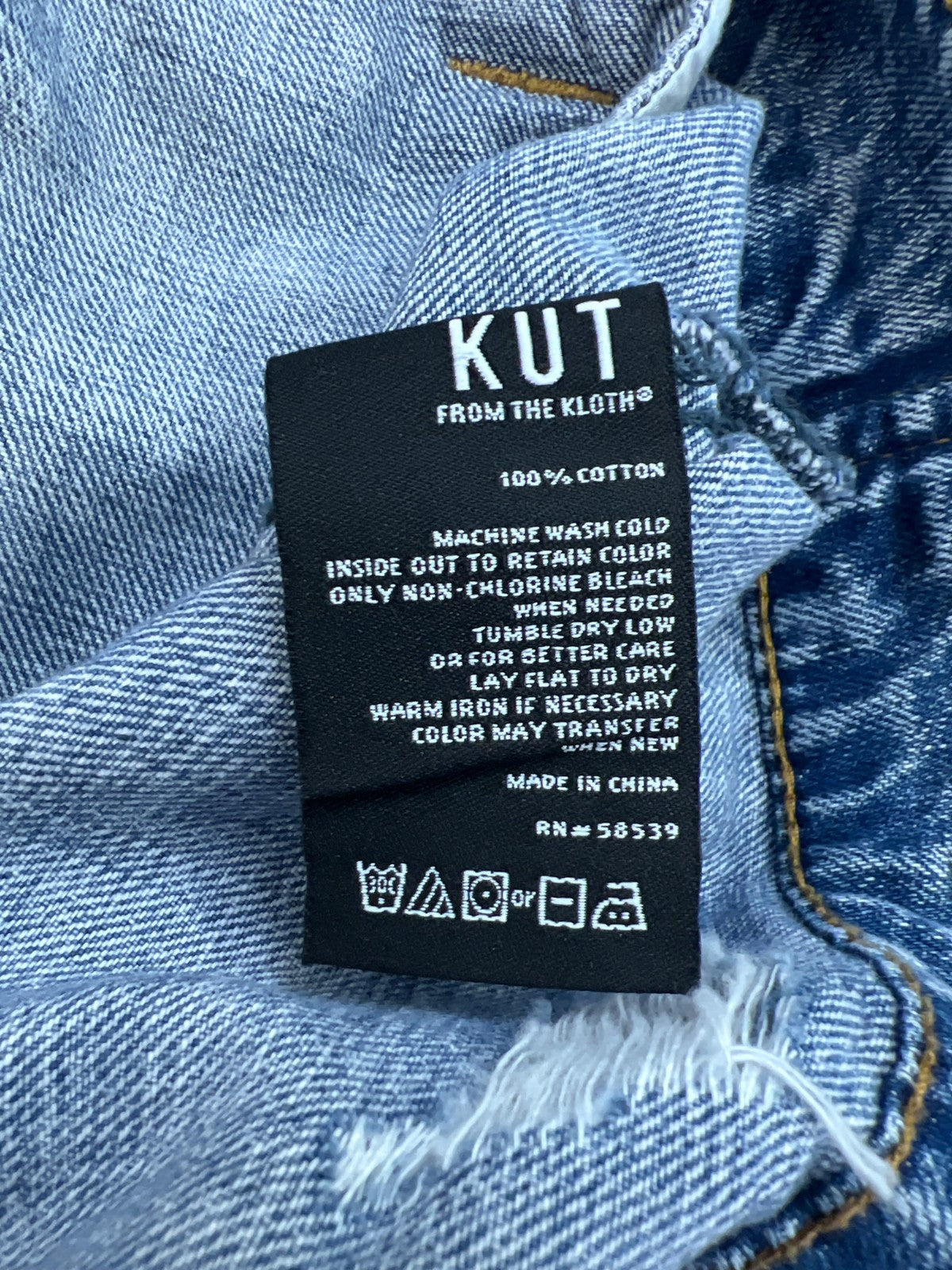 Kut From The Kloth Women’s Light Wash Distressed Jean Jacket - S