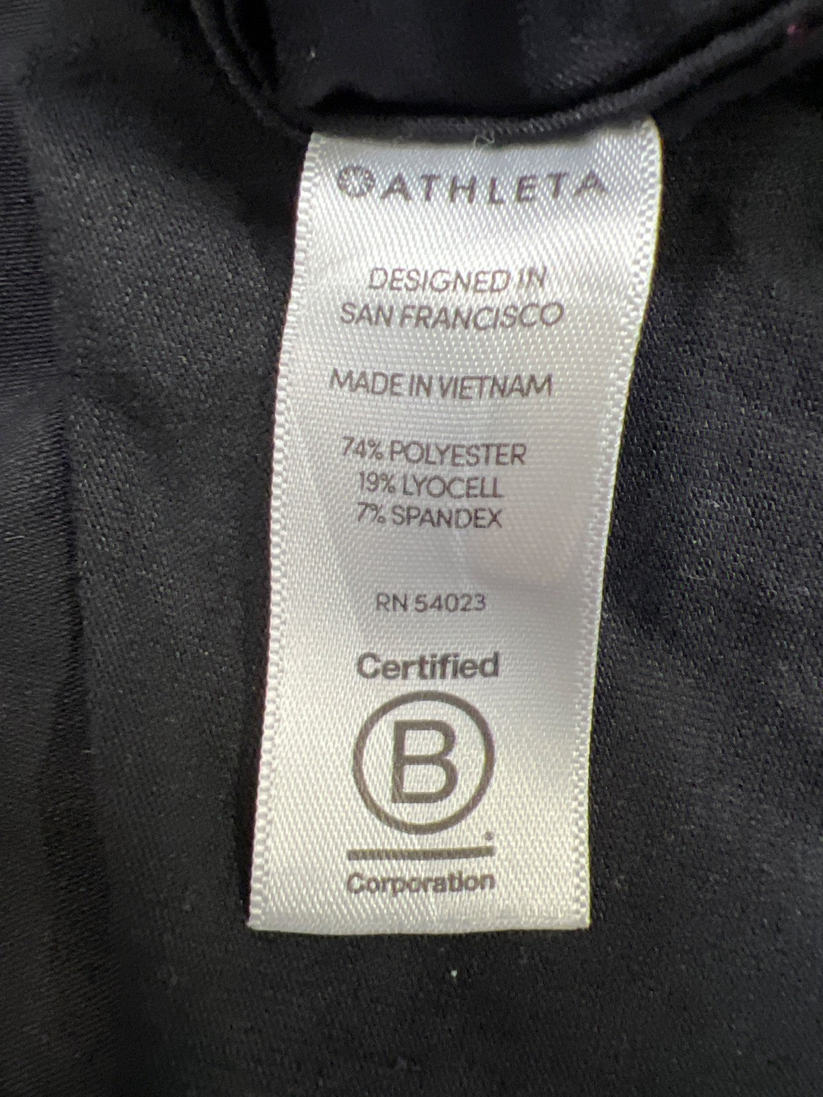 Athleta Women’s Black Short Sleeve Scoop Neck T-Shirt - L