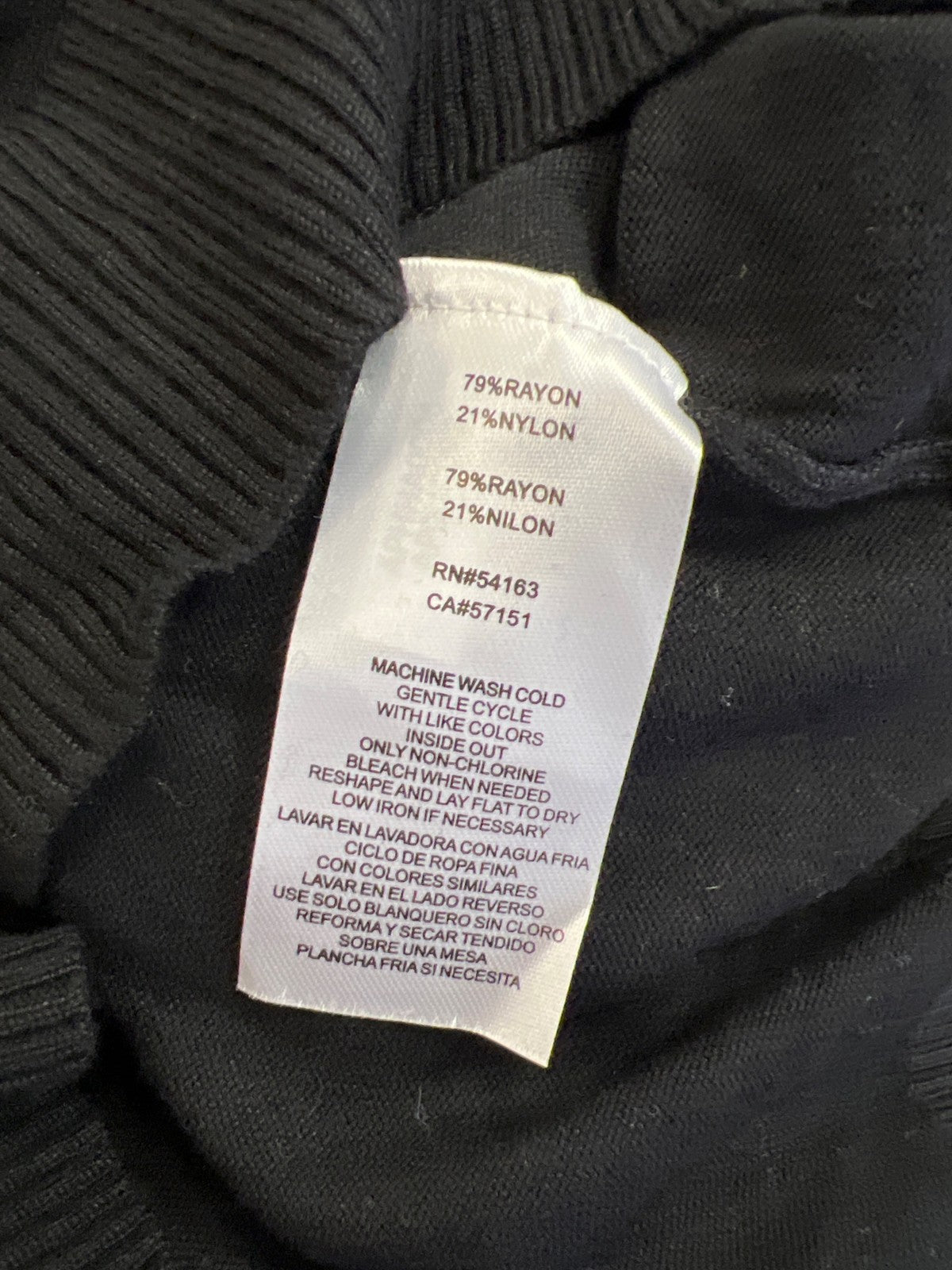 Andrew Marc Women’s Black Long Sleeve Turtleneck Sweater - M