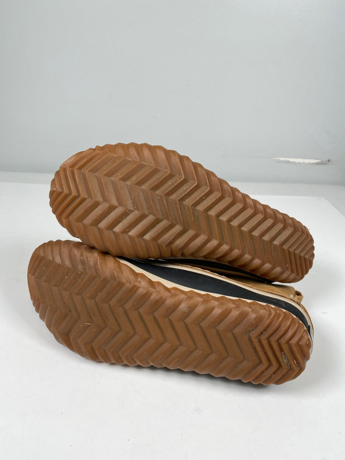 Sorel Women’s Tan Suede Out N About Suede Waterproof Lace Up Duck Boots - 7.5