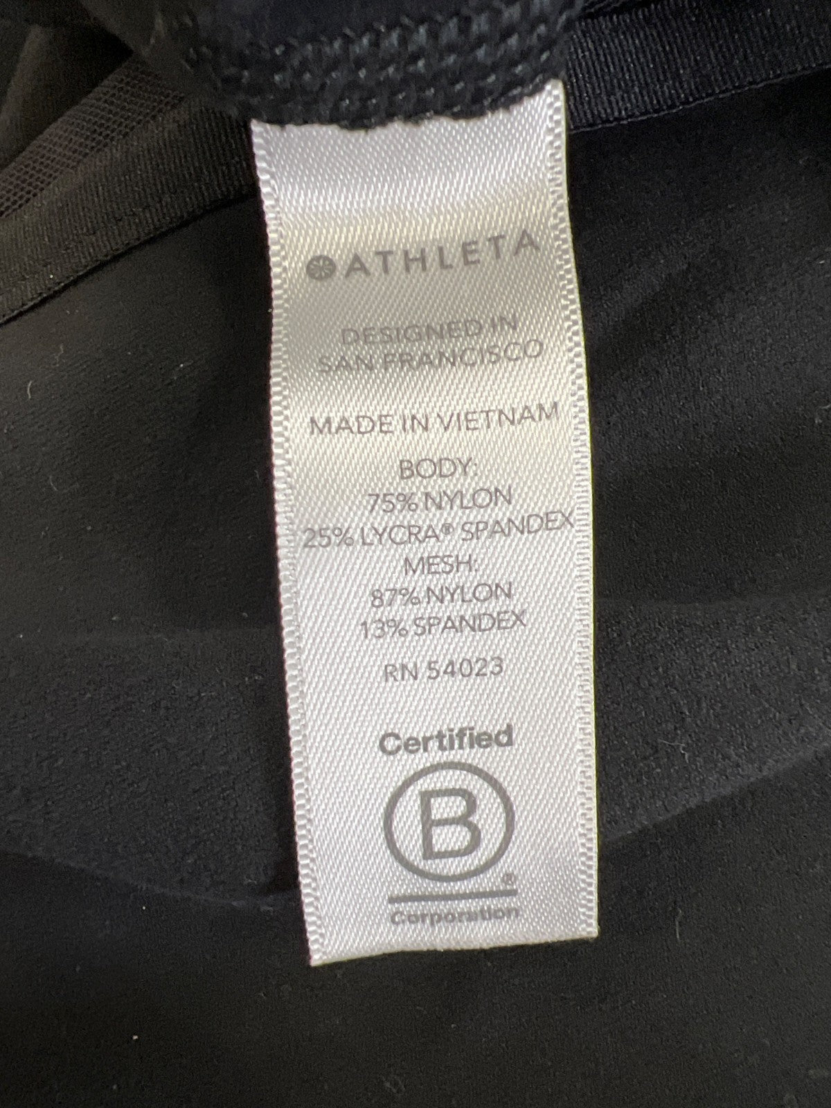 Athleta Women’s Black Vitality Stash Pocket 7/8 Mesh Athletic Leggings - S