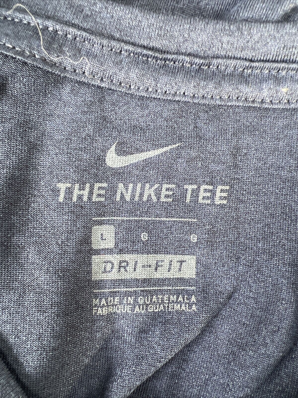 Nike Men's Blue Dri-Fit Short Sleeve MLB Braves Athletic Shirt - L