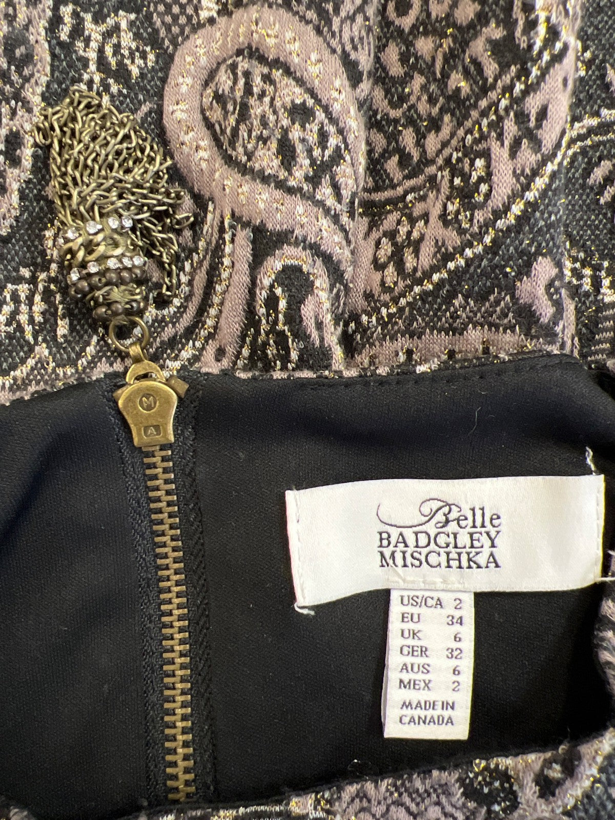 Belle Badgley Mischka Women’s Gray/Black Paisley Long Sleeve Sheath Dress - 2