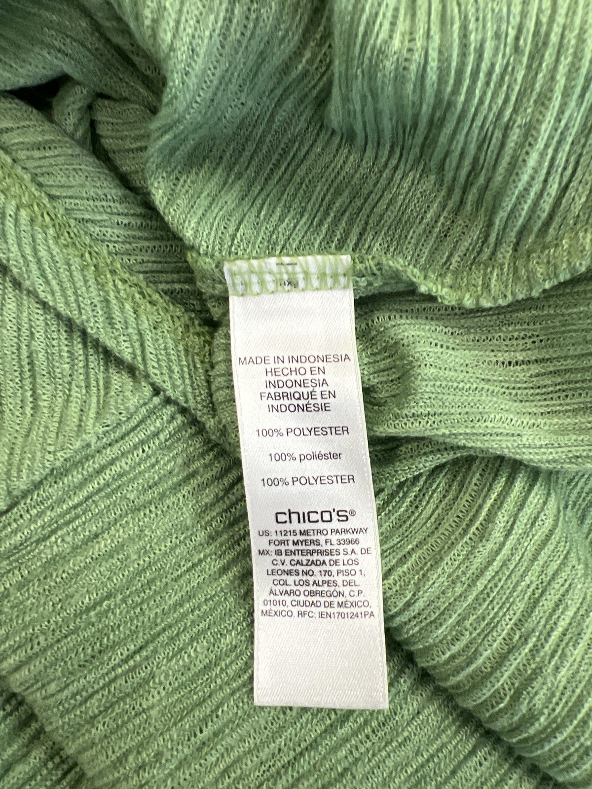 Chico’s Women’s Green Textured V-Neck Tie Front T-Shirt - 0/US S