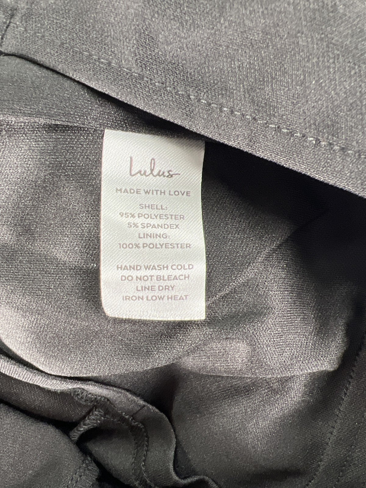 Lulu’s Women’s Black One Sleeve/Arm Little Black Dress - S