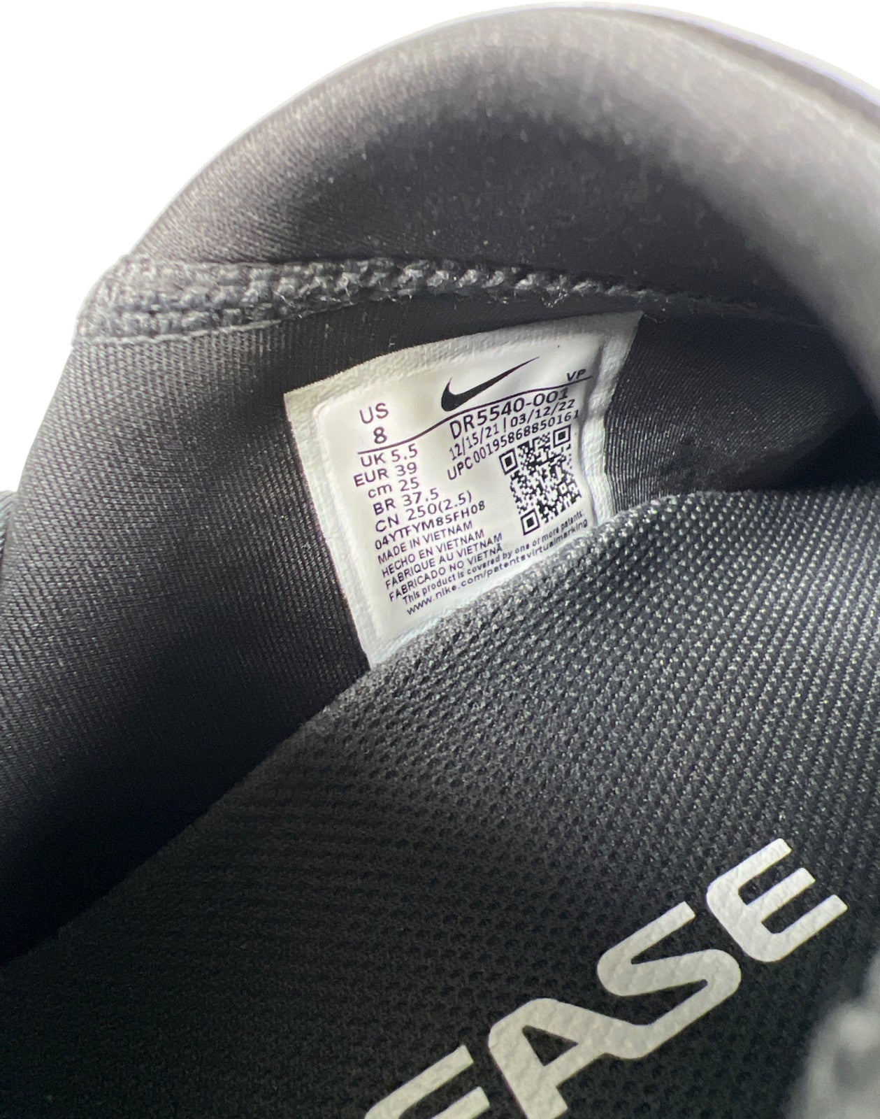 Nike Women’s Black Go Flyease Slip On Athletic Shoes - 8