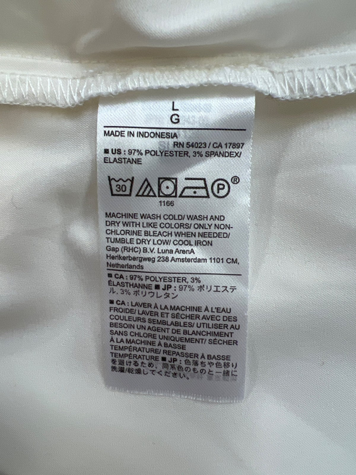 Banana Republic Women’s White Satin Sleeveless V-Neck Blouse - L