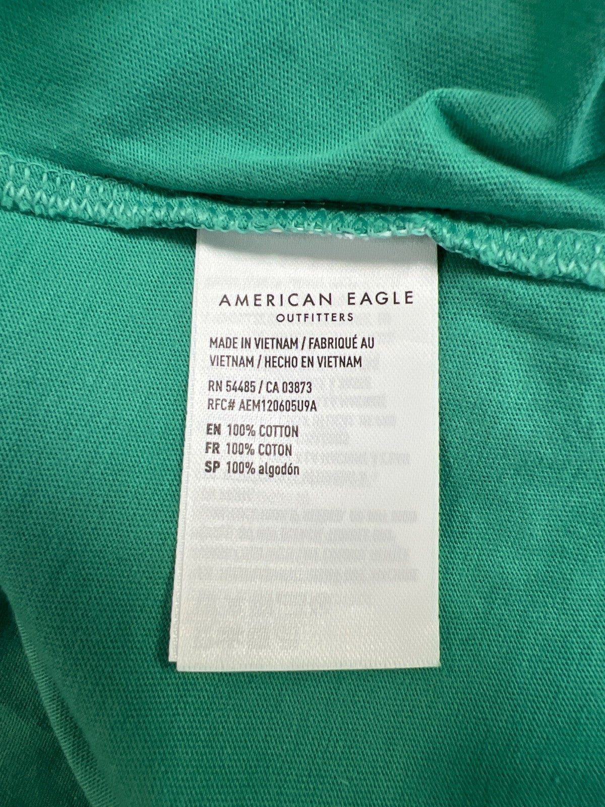 American Eagle Women’s Green Short Sleeve Skeleton Christmas T-Shirt - M