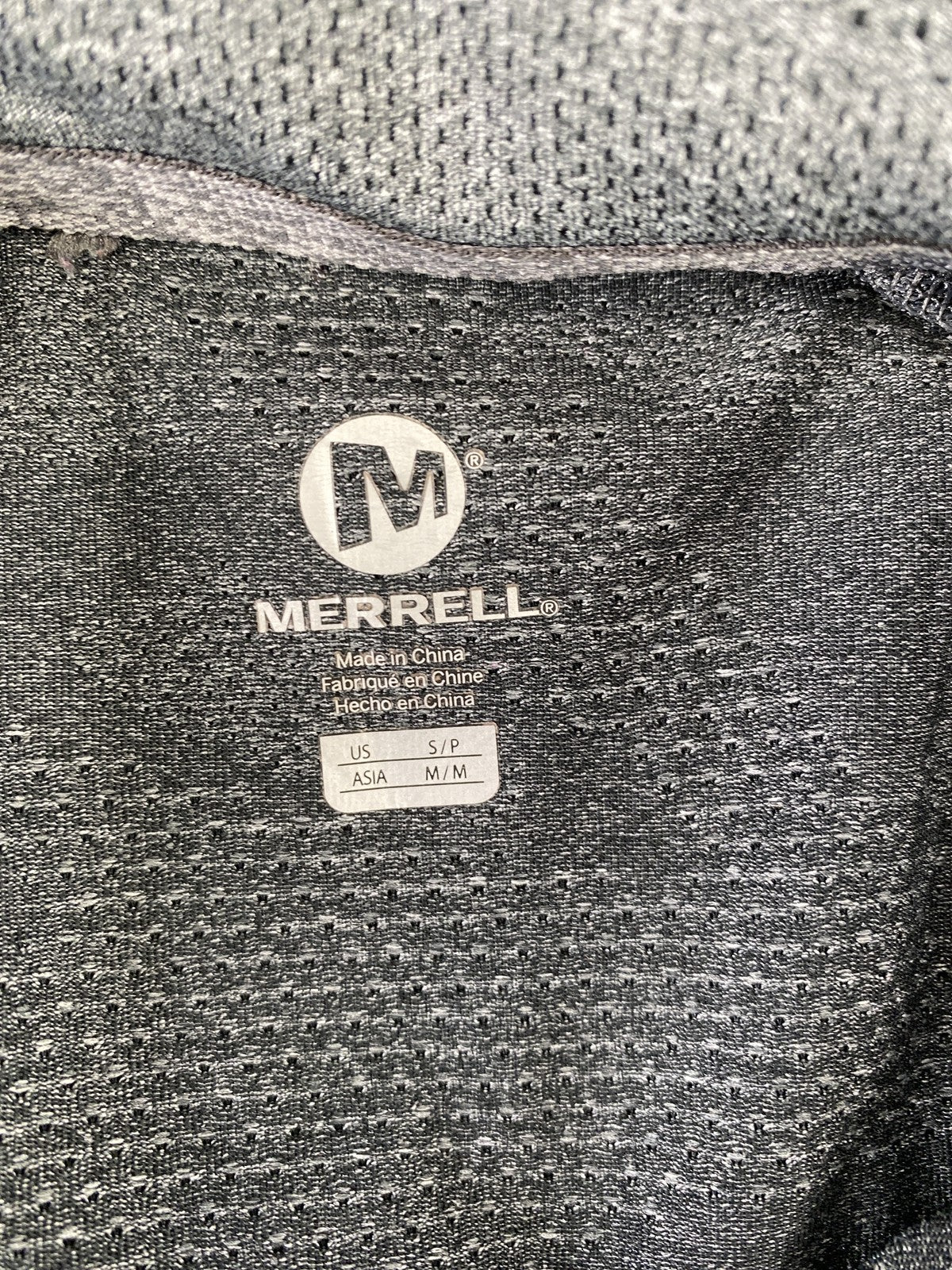Merrell Men’s Gray Vented Long Sleeve 1/4 Zip Pullover Athletic Shirt - S