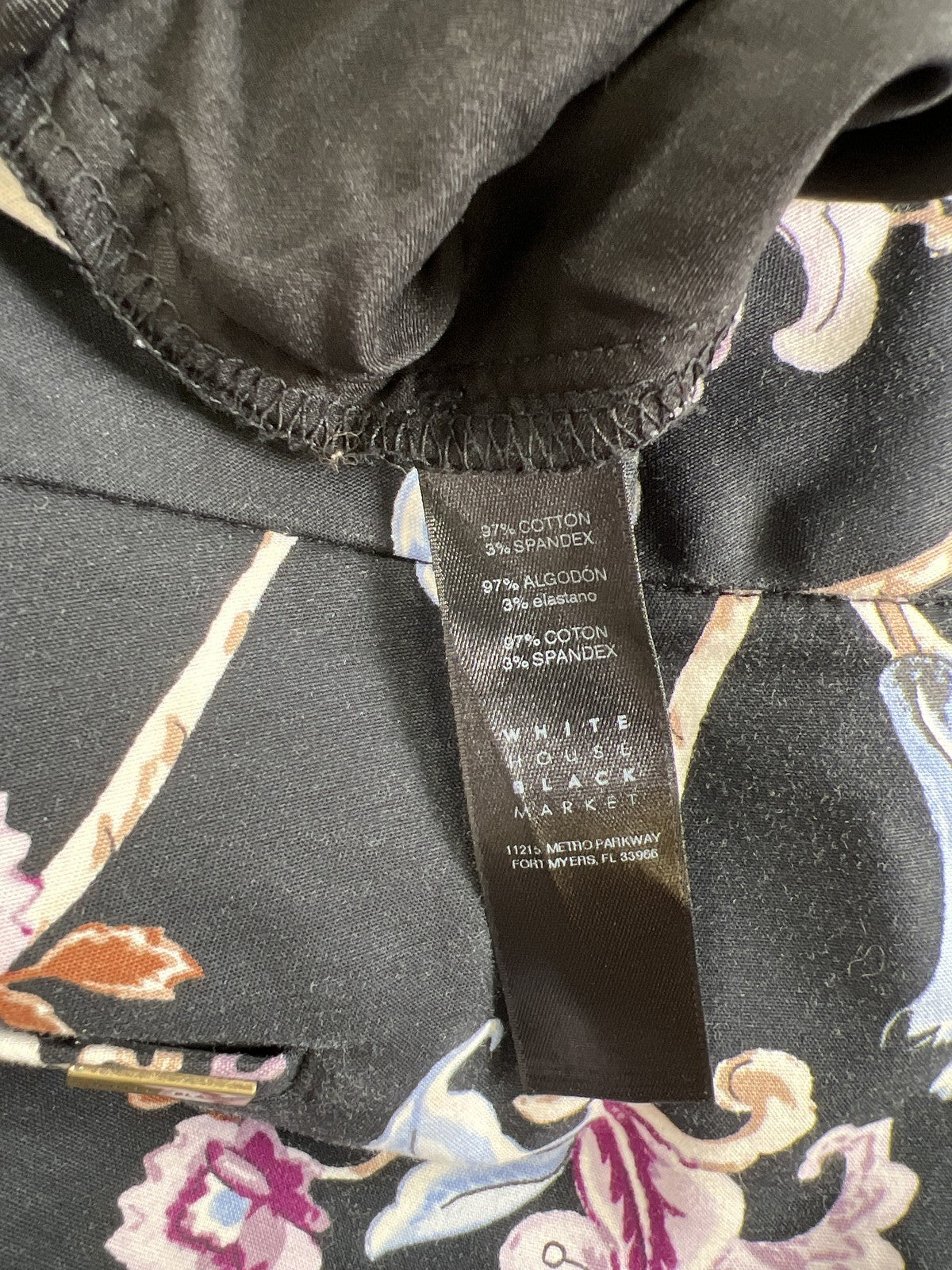 White House Black Market Women’s Black Floral Paisley 5” Shorts - 4 Petite