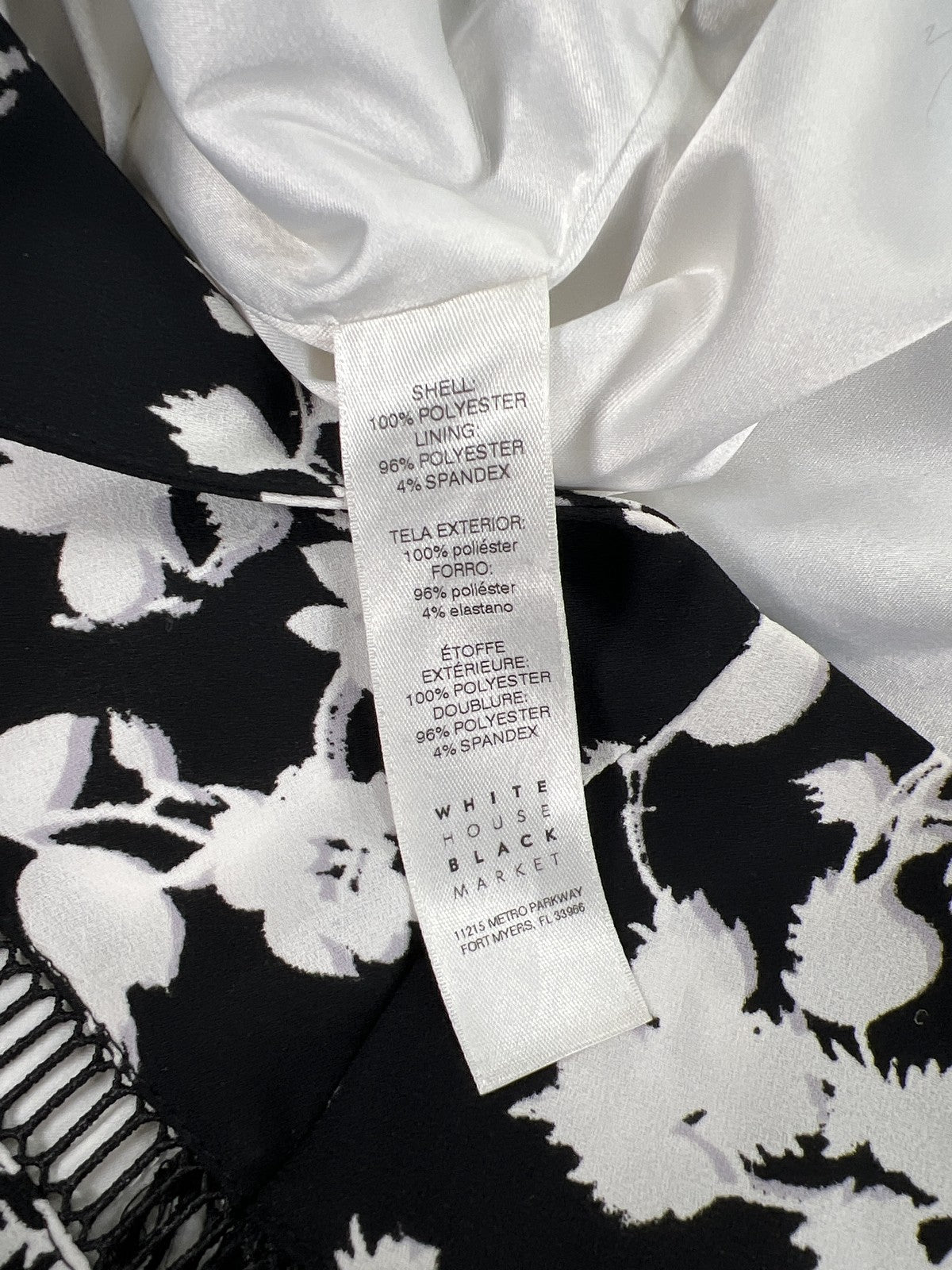 White House Black Market Women’s Black/White Floral Lattice Pencil Skirt - 2