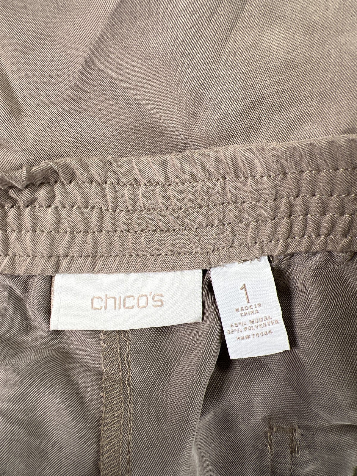 Chico’s Women’s Light Brown Cargo Roll Tab Ankle Lightweight Pants - 2/US 8