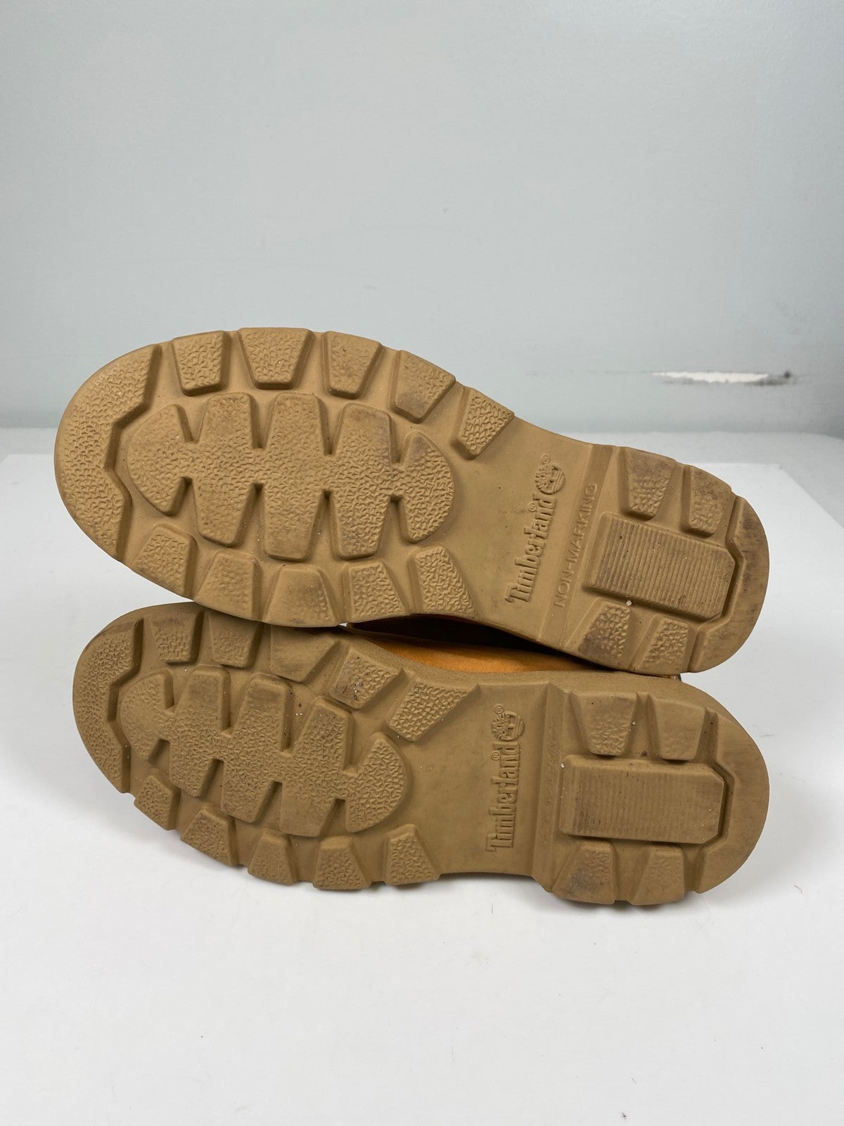 Timberland Boys Tan/Brown Wheat Suede Classic 6”. Lace Up Work Boots - 5