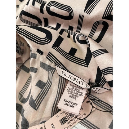 NEW Victoria's Secret Women's Pink Love Print Button Up Sleep Shirt Sz XS image 3