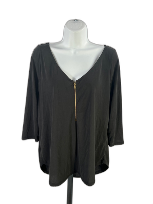 Green Envelope Women's Black 3/4 Sleeve 1/2 Zip Shirt - L