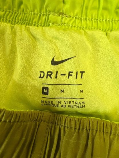 Nike Women's Green Dri-Fit Vented Lined Pull On Athletic Shorts - M image 3