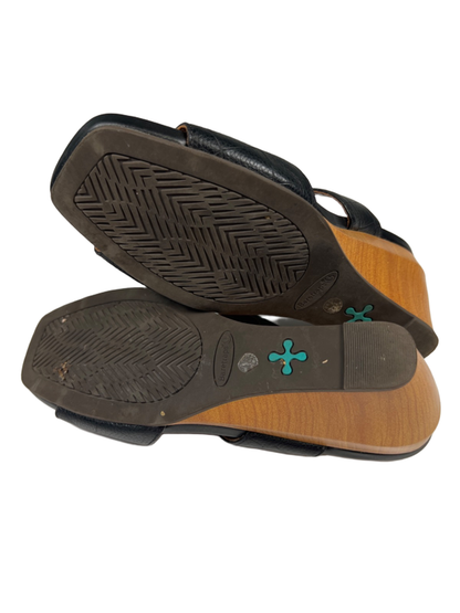 Baretraps Women's Black/Brown Yinifer Posture Plus Wedge Sandals - 8.5 image 8