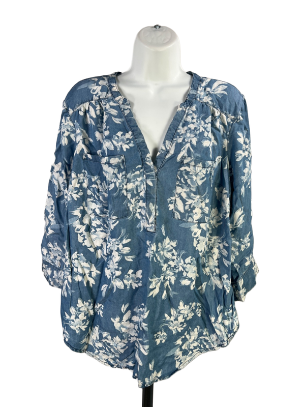 Torrid Harper Women's Blue Floral 3/4 Roll. Sleeve V-Neck Blouse - Plus 0