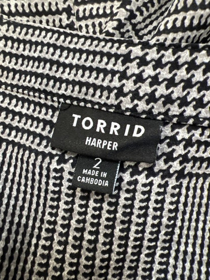 Torrid Women's Black/Gray Plaid Harper Crepe De Chine 3/4 Sleeve Blouse - 2 Plus image 3