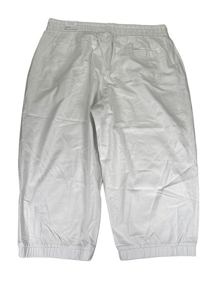 Lane Bryant Women's White Soft Slub Mid Rise Capri Pants - 18/20 image 2