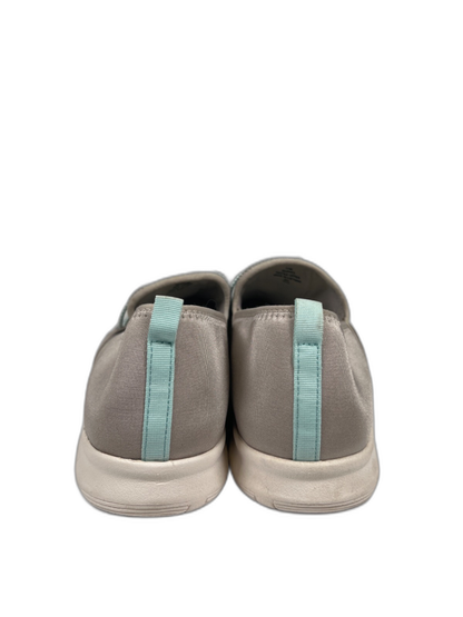 Easy Spirit Women's Gray Perforated Slip On Casual Walking Shoes - 11 image 4