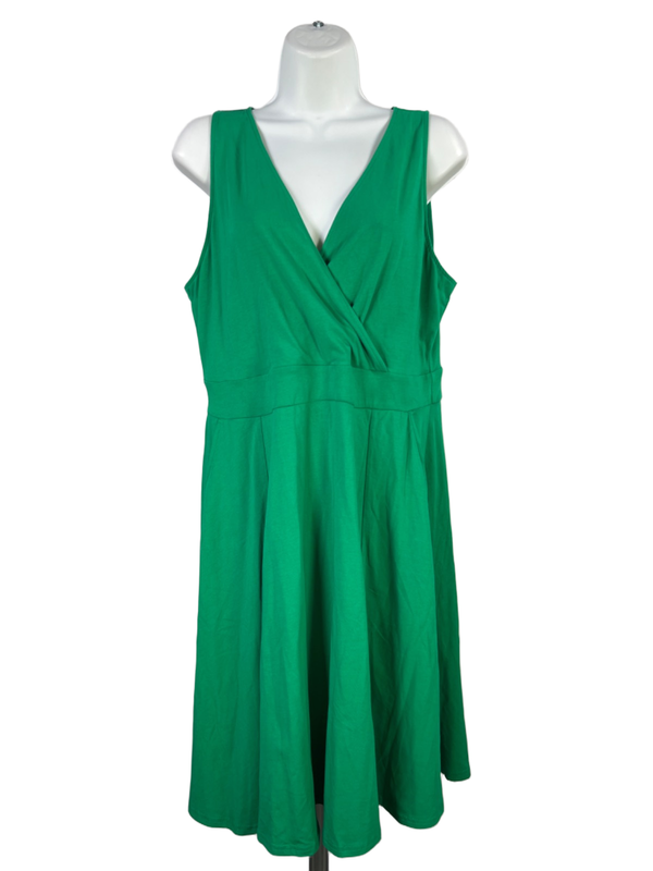 Torrid Women's Green Faux Front Wrap Sleeveless Skater Mini Dress - 0 Plus