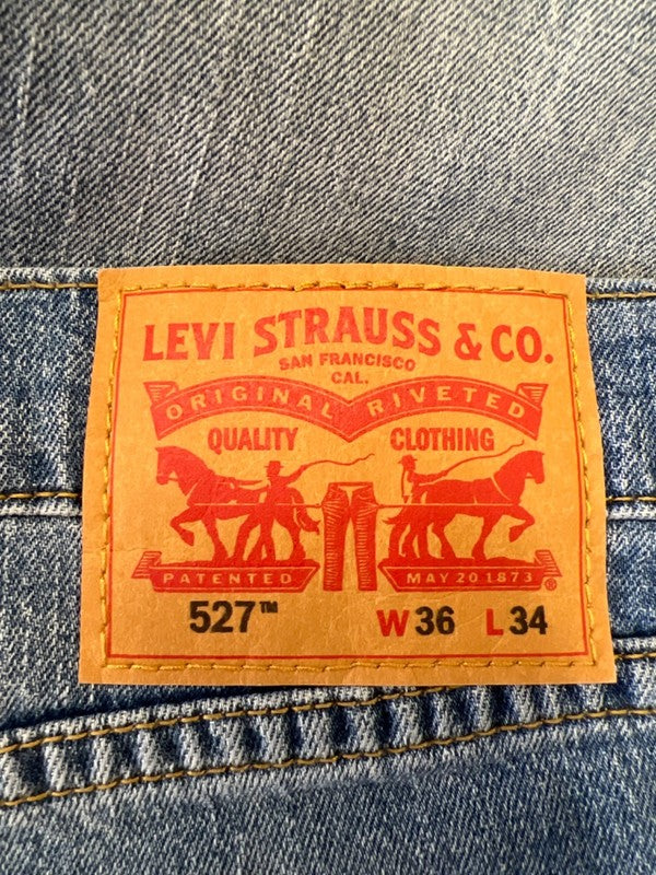 Levi's Men's Light Wash 527 Stretch Slim Bootcut Denim Jeans - 36x34 image 3