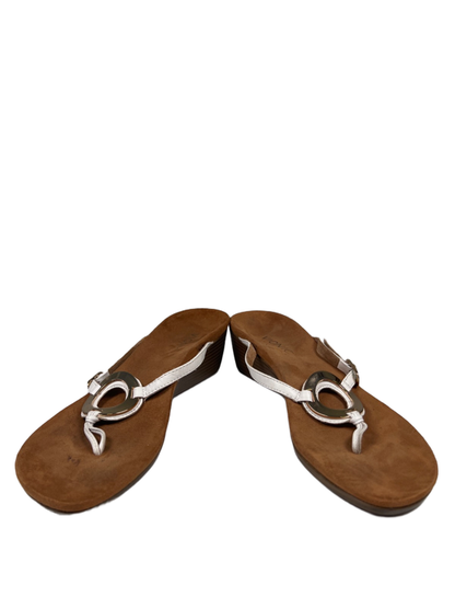Vionic Women's White/Brown Park Orchid Toe-Post Adjustable Wedge Sandals - 8.5 image 6