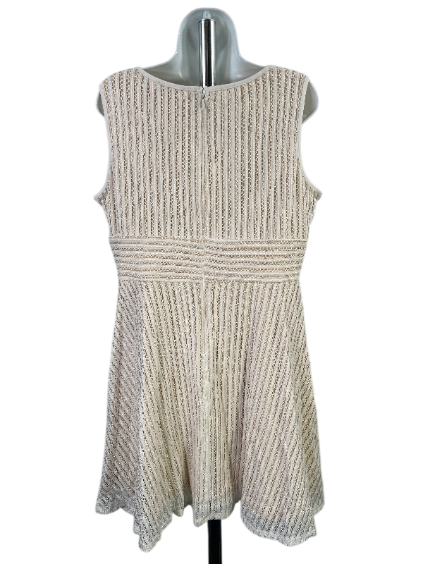 Dressbarn Women's White/Beige Lace Lined Sleeveless A-Line Dress - 16 Petite image 2