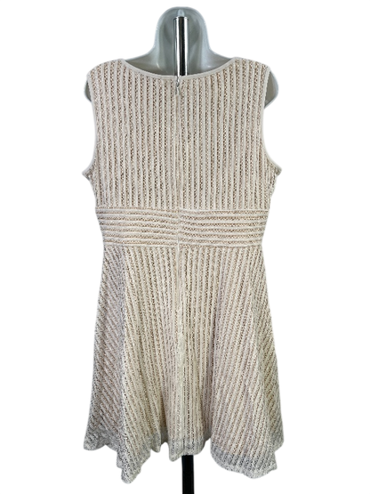 Dressbarn Women's White/Beige Lace Lined Sleeveless A-Line Dress - 16 Petite image 2
