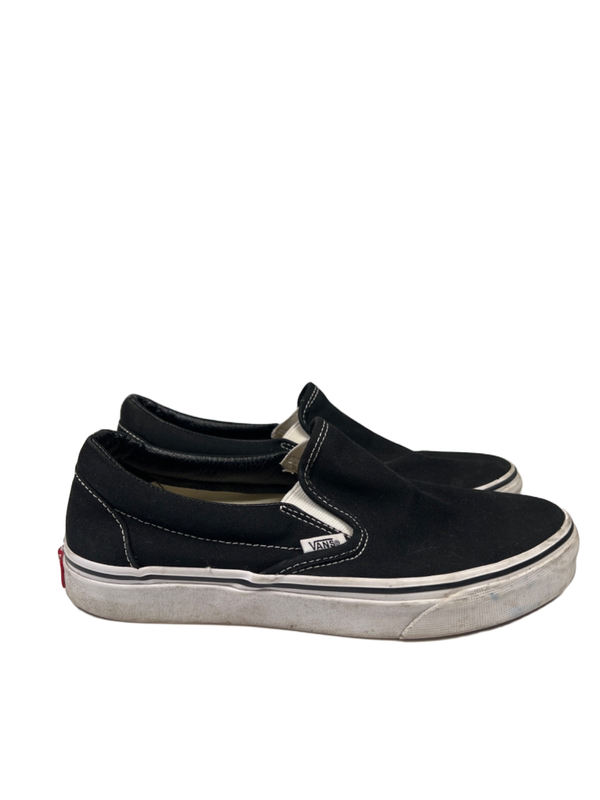 Vans Women's Black/White Classic Slip On Skating Shoes - 8.5