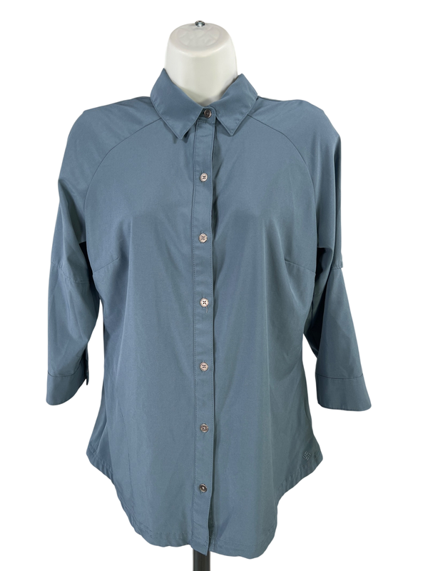 Columbia Women's Blue 3/4 Roll Sleeve Button Up Omni-Wick Button Up Shirt - S