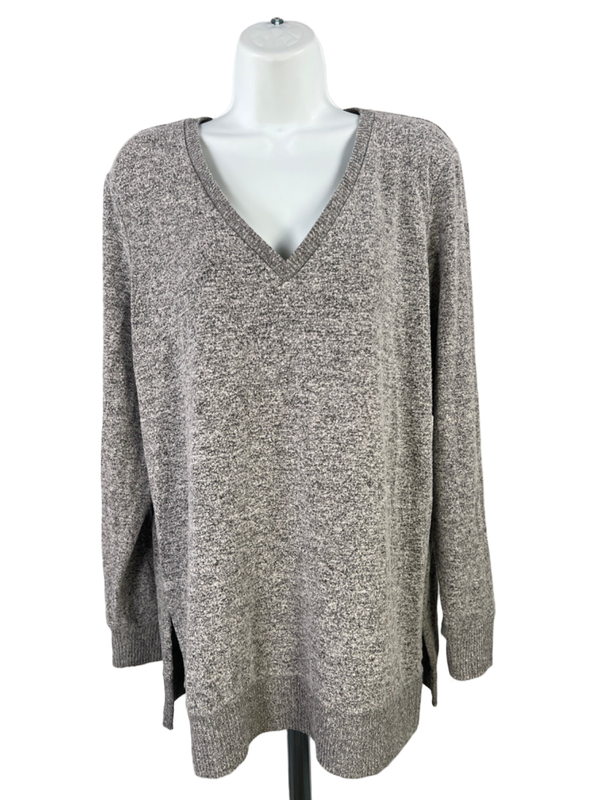 Lucky Brand Women's Gray Long Sleeve V-Neck Tunic Sweater Shirt - M