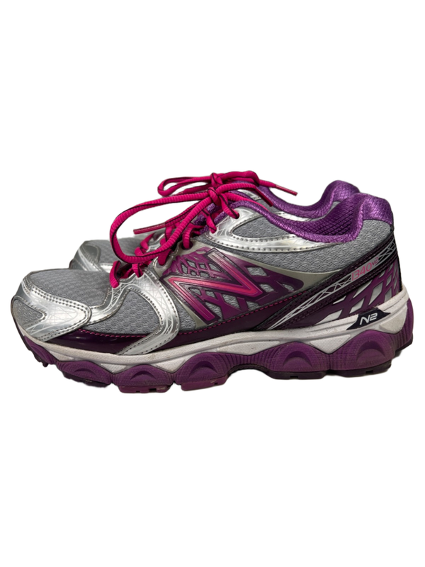 New Balance Women's Gray/Purple Lace Up B40v2 Running Shoes - 7.5 image 5