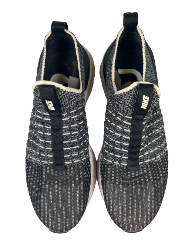 Nike Women's Black/White Oreo React Phantom Run Flyknit 2 Laceless Sneakers - 8 image 3