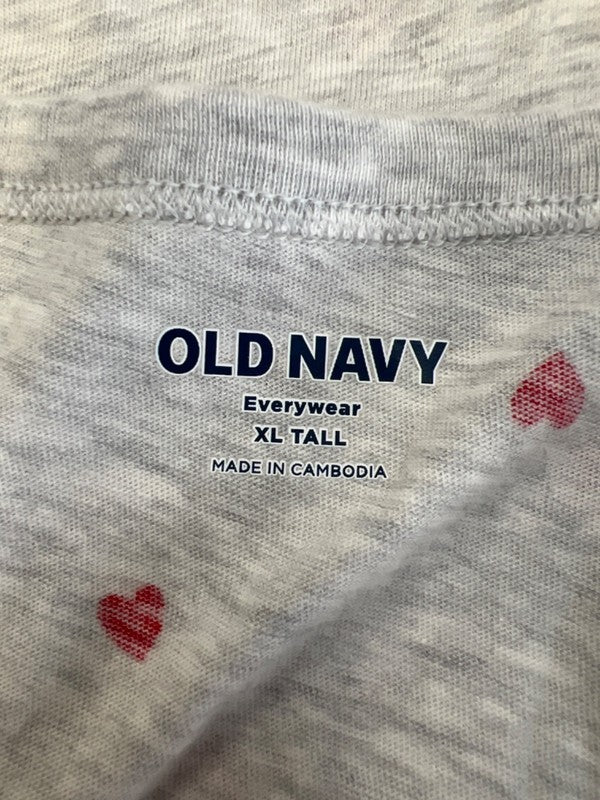 Old Navy Women's Gray/Red Everywear Heart Print Short Sleeve Tee Shirt - XL Tall image 3