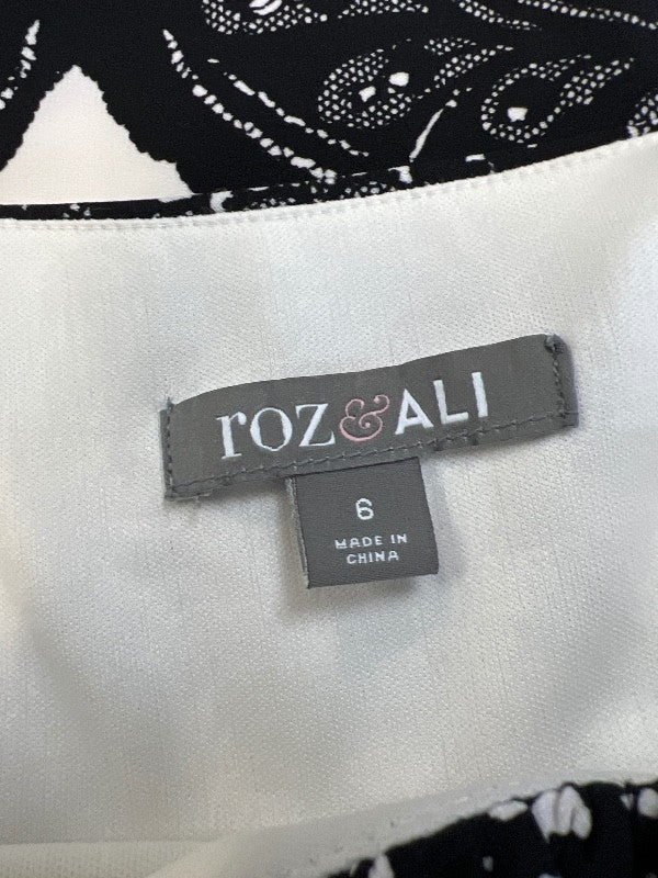 Roz and Ali Women's White/Black Sleeveless Shift Dress - 6 image 3