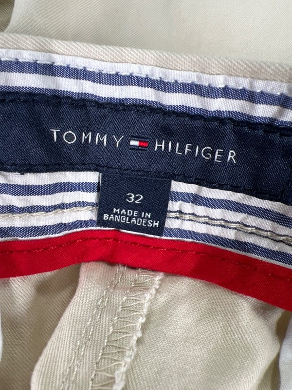 Tommy Hilfiger Men's Beige Cotton Casual Shorts - 32 image 3