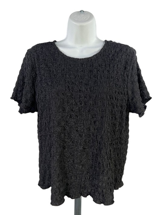 Torrid Women's Black Short Sleeve Textured Shirt - Plus 0