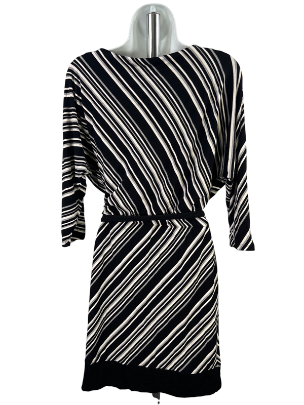 White House Black Market Women's Black/White 3/4 Sleeve Shirt - S image 2